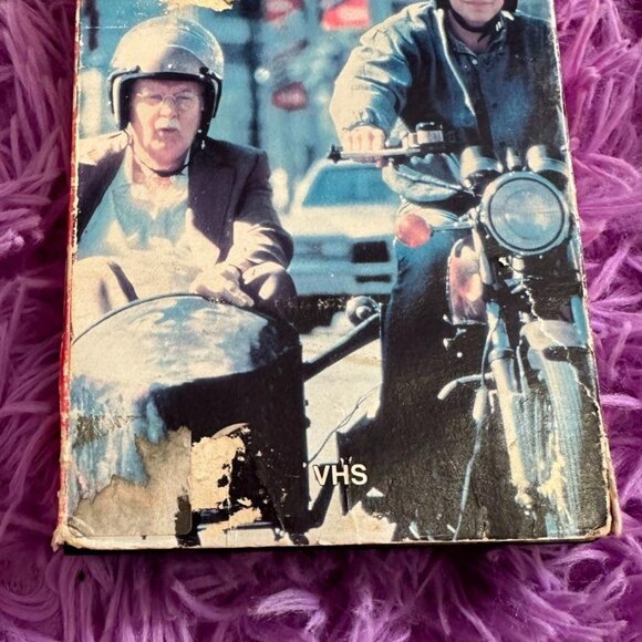 DISNEYS UNDERGRADS VHS - Picture 4 of 4